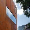 Iron Gallery / Kensuke Watanabe Architecture Studio - Windows, Brick, Facade