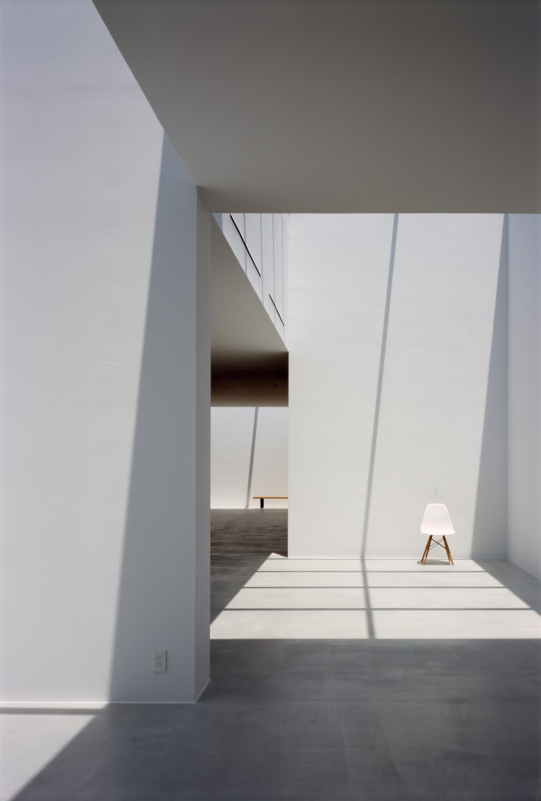 Gallery of Photographer's Weekendhouse / Shin Ohori - General Design - 10