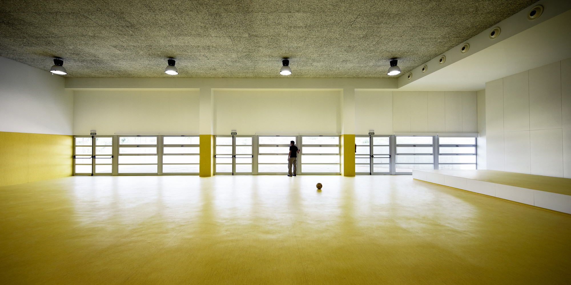 Gallery of School in Tarragona / Batlleiroig 5