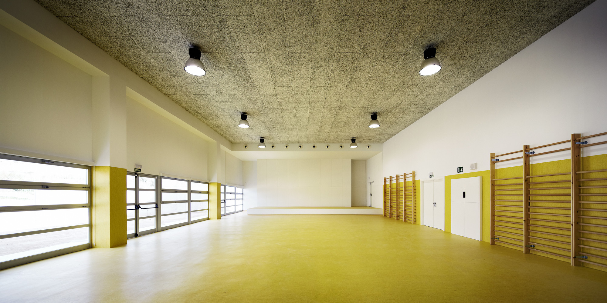 Gallery of School in Tarragona / Batlleiroig 7