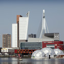 Pavilhão Flutuante auto-sustentável em Rijnhaven, Roterdã  - Image 1 of 4