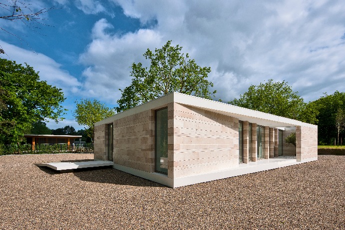 Islamic Funeral Pavilion / Atelier PUUUR , © Teo Krijgsman