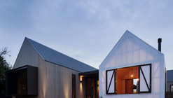小窗口，大开敞：Seaview 海景小屋 / Jackson Clements Burrows Architects