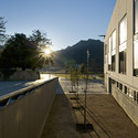 Edificio de 37 Viviendas y un Centro de Atención Primaria en Les Preses / LEP Arquitectura + XCM Arquitectura - Ventanas