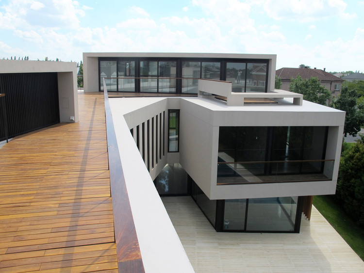 Casa en Tigre / FILM-Obras de Arquitectura - Fachada, Ventanas, Terraza