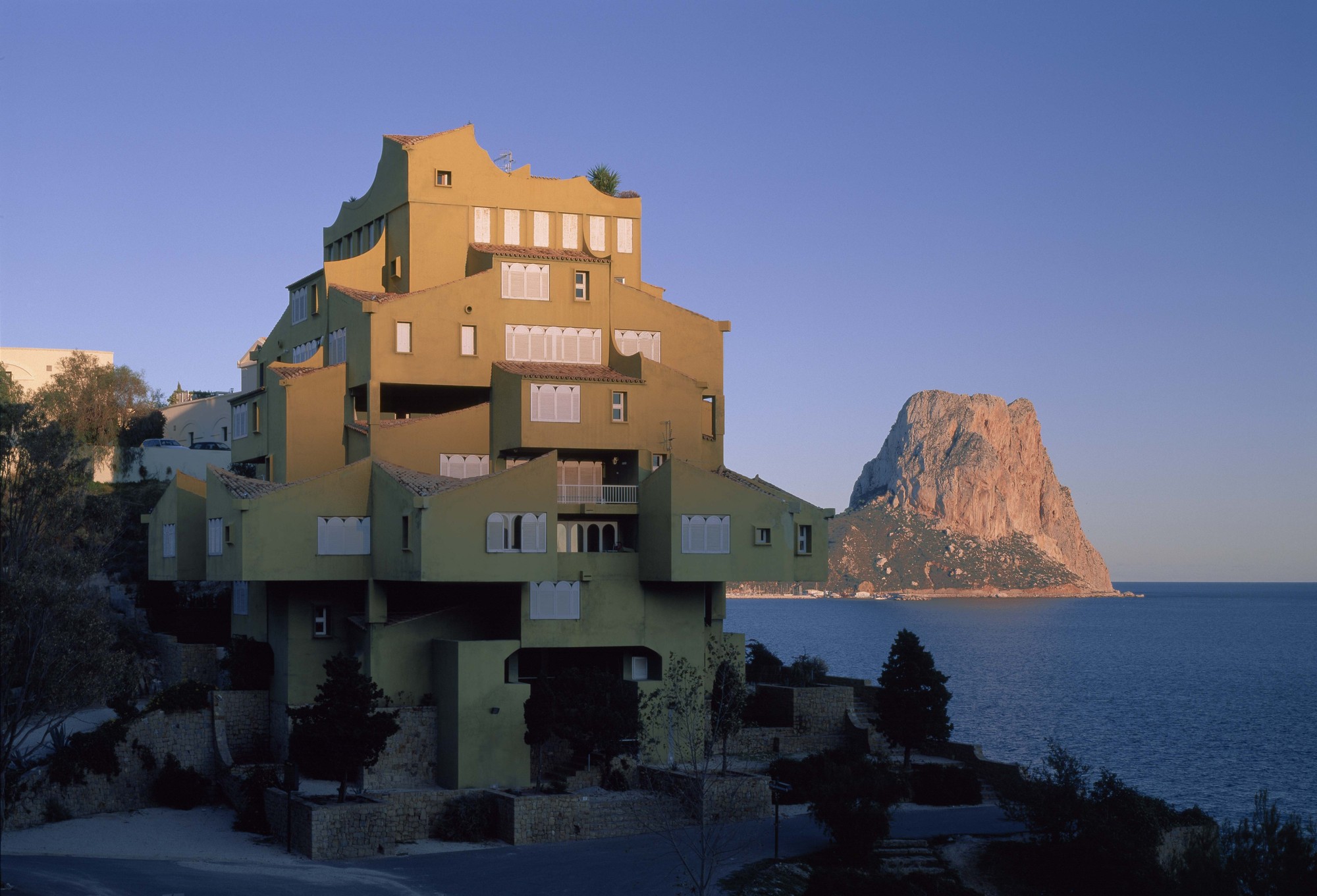 galeria-de-cl-ssicos-da-arquitetura-xanad-ricardo-bofill-11