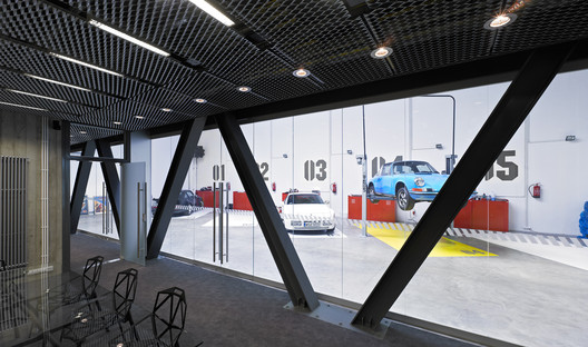 Office-Garage / Ultra Architects - Image 14 of 19