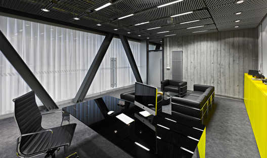 Office-Garage / Ultra Architects - Chair, Steel