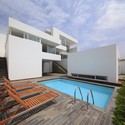 Deployed  House  / Seinfeld Arquitectos  - Houses