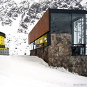 Skibox Portillo - dRN Arquitectos / dRN Arquitectos - Restaurant, Puerta, Fachada