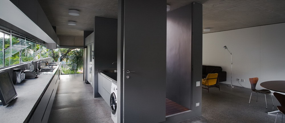 Casa y Estudio en Vila Romana / MMBB Arquitetos - Fachada, Puerta, Sillas