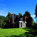 Casa Lago Pirihueico / Alejandro Aravena - Casas, Jardín, Fachada, Escaleras, Bosque