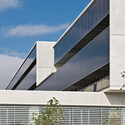 Edificio de oficinas de Tracasa / AH Arquitectos - Edificio De Oficinas