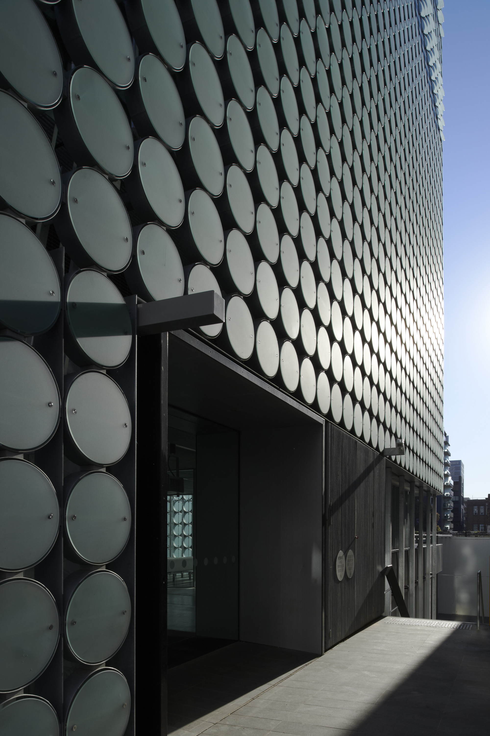 Galeria de RMIT Design Hub / Sean Godsell 11