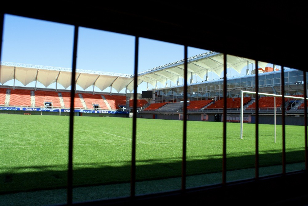 Galería de Estadio Bicentenario Nelson Oyarzún Arenas de Chillán
