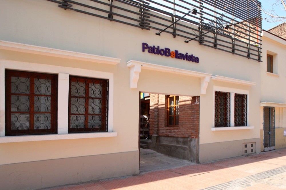 Galería de Patio Bellavista Segunda Etapa / Lira y Tuckerman