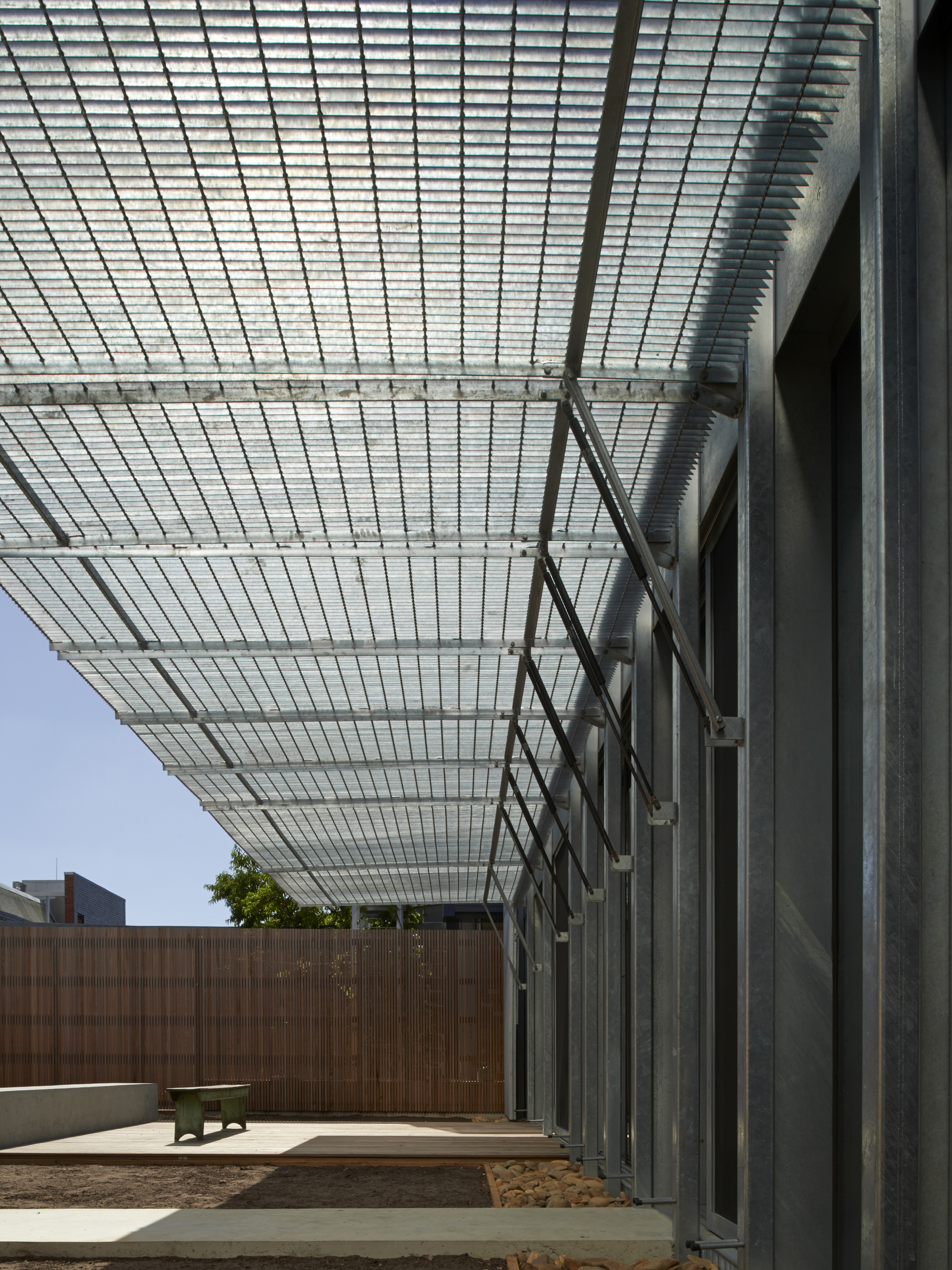 Gallery of Edward Street House / Sean Godsell Architects 8