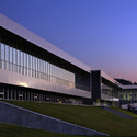 AIC - Automotive Intelligence Center / ACXT - Centro De Investigación, Fachada