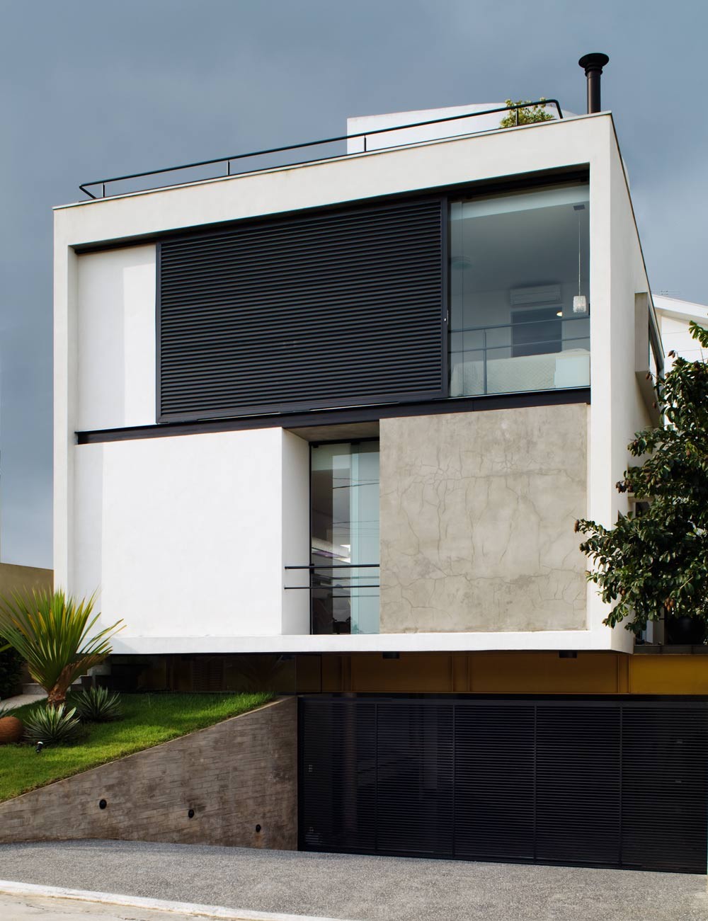 Residencia Mirante do Horto / Flavio Castro Arquitetos, © Nelson Kon