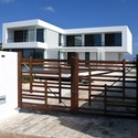 Casa en Menorca / Dom Arquitectura - Casas, Terraza, Cierros, Puerta, Fachada, Barandas