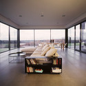 Residencia Utriai / Architectural Bureau G.Natkevicius & Partners - Casas, Dormitorio, Camas, Mesas