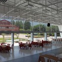 Auditorio Comedor Gimnasio Saucará / C+C Estudio de Arquitectura - Mesas, Sillas, Ventanas