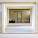 Layered House / Jun Igarashi Architects - Casas, Puerta, Fachada, Sillas