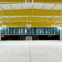 Cubrición Pista Polideportiva en Barakaldo / Garmendia Arquitectos - Centro Multideportivo, Pilares