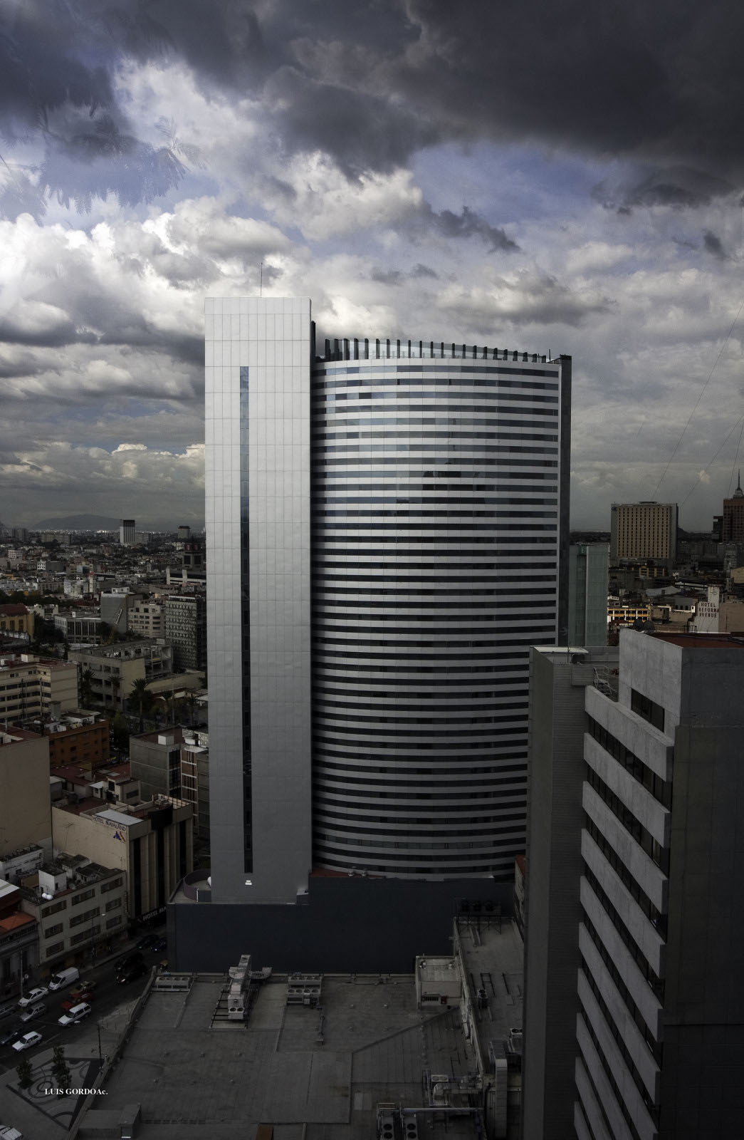 © Luis Gordoa
