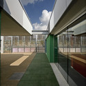 Escuela Infantil La Mercè / Pampols Arquitecte + BmésR29 Arquitectes + Montserrat Giné - Kindergarten, Fachada, Barandas