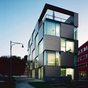 NIK / Atelier Thomas Pucher  + Bramberger - Edificio De Oficinas, Fachada
