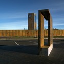 Torre Solberg y Área de Descanso / Saunders Architecture - Paisaje Y Arquitectura, Fachada, Arco, Pilares