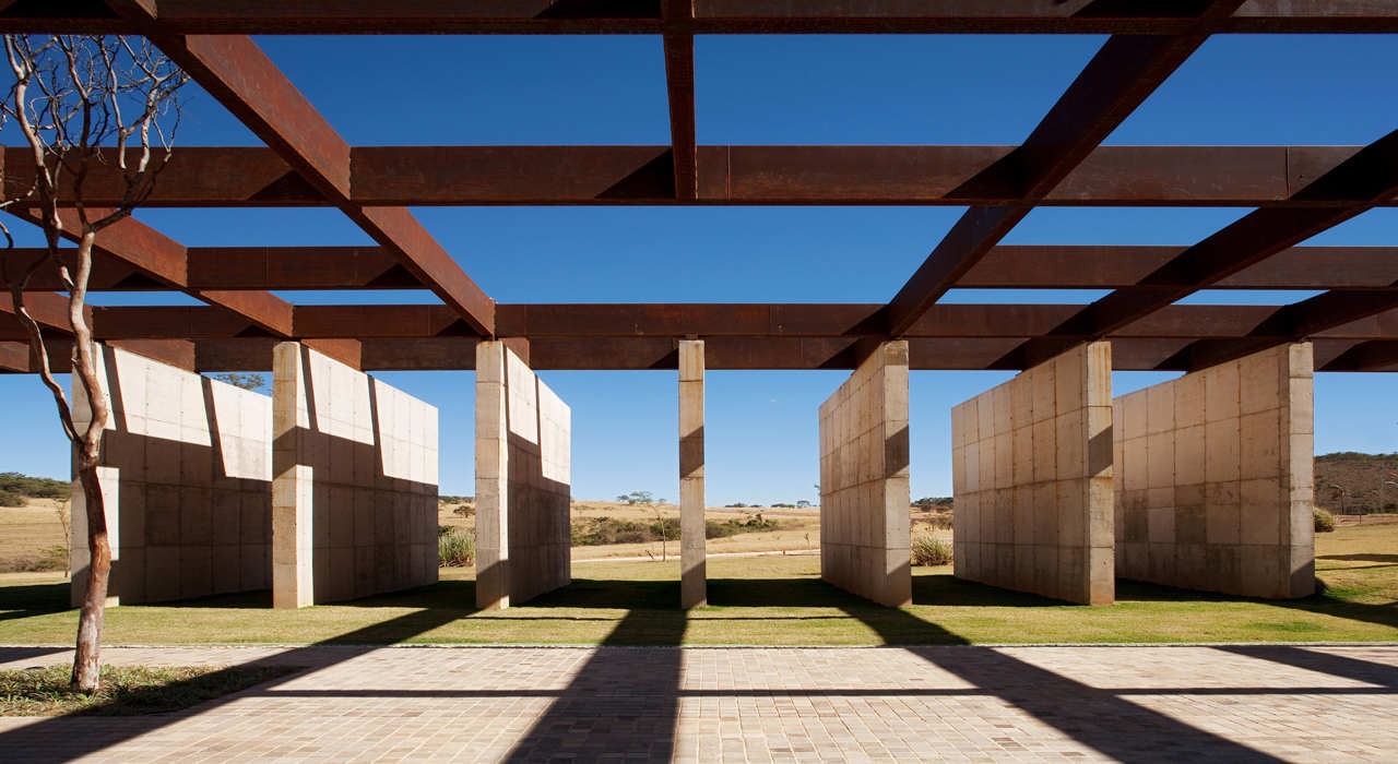 Centro de Bienvenida / Rocco Design Architects + Vidal y Asociados Arquitectos - Fijación Vigas, Fachada, Pilares