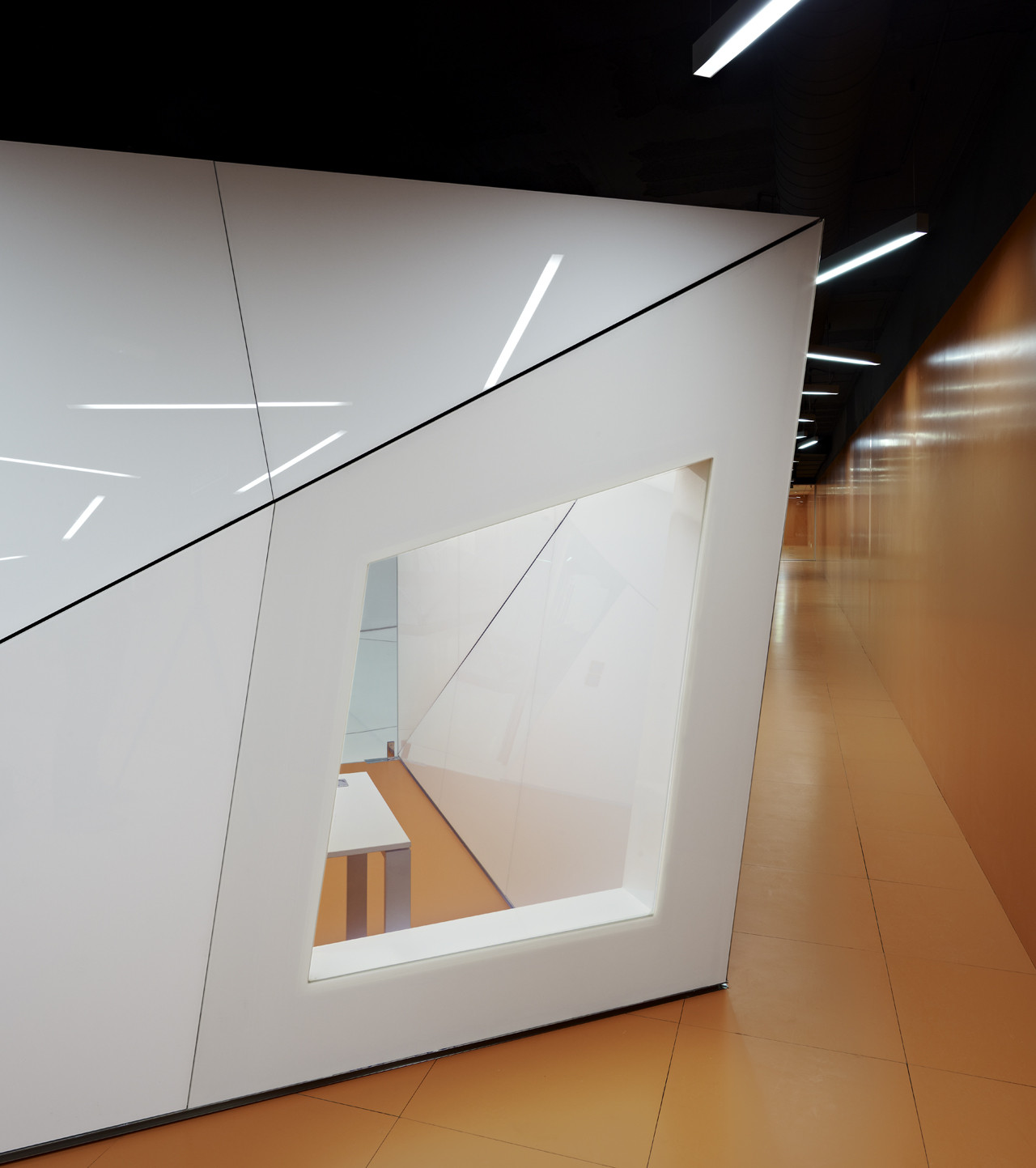 Galería de Nuevas sede del CTTI para la Generalitat de Catalunya / Marc ...
