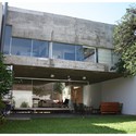 Casa Brisco / Javier Corvalán + Andrés Careaga - Casas, Fachada, Puerta, Sillas