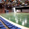 Gimnasio del Colegio Colombo Británico / Juan Felipe Cadavid + Jorge Alberto Dávila - Gimnasio, Sillas