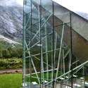 Restaurant y Centro de VisitantesTrollwall / Reiulf Ramstad Architects - Restaurant, Fachada, Barandas, Escaleras