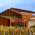 Viña Chateau Barde-Haut / Nadau Architects - Renovación, Jardín, Fachada, Fijación Vigas