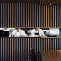 Restaurant Cocoro / Gascoigne Associates - Diseño De Interiores, Mesas, Sillas