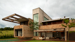 Quinta Da Baronesa / Studio Arthur Casas