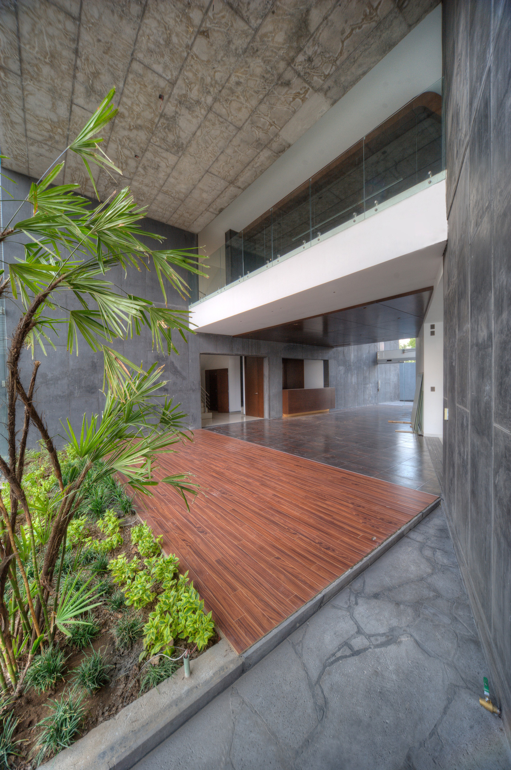 Gallery of Global Marketing Corp. Headquarters / D4 Arquitectos 14