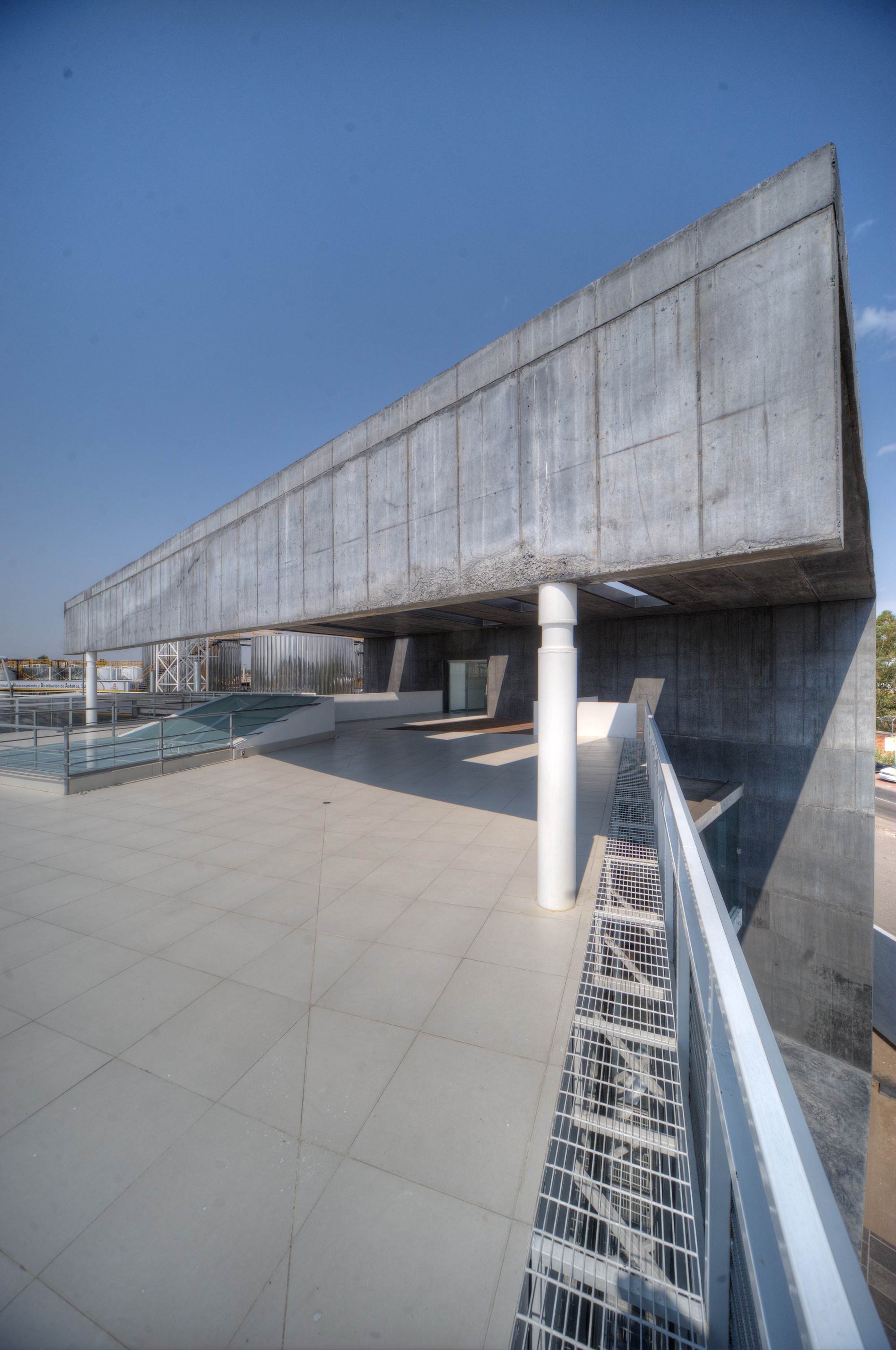 Gallery of Global Marketing Corp. Headquarters / D4 Arquitectos 22