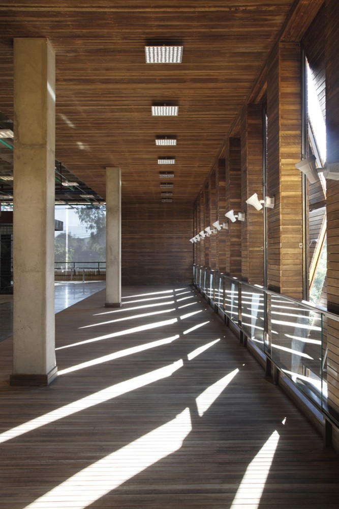 Mercado Palhano / Studio Guilherme Torres - Fijación Vigas, Barandas