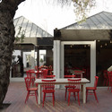 Bistró & Restaurant Köök / Amunategui Valdes Architects - Restaurant, Patio, Puerta, Fachada, Mesas, Sillas