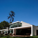 Casa del Lago / Frederico Valsassina Arquitectos - Casas, Fachada, Puerta