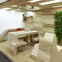 Instalación POP-UP Office / Dubbeldam Architecture + Design - Interiores De Oficina, Fijación Vigas, Mesas, Bancas