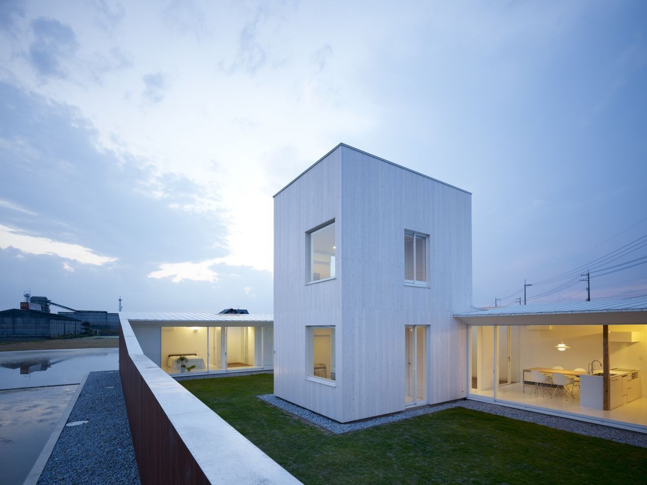 Gallery of Sundial House / Hironaka Ogawa & Associates 9