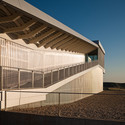Pabellón Deportes Linares / Canvas Arquitectos - Fachada