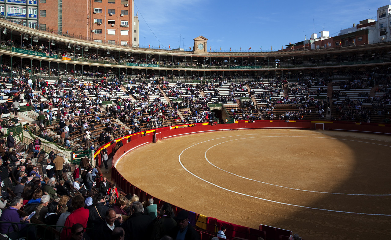 Galería de Rehabilitación y mejora interior de la Plaza de Toros de Valencia Fase II / Peñin