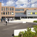 Escola Castle View / Nicholas Hare Architects - Escolas